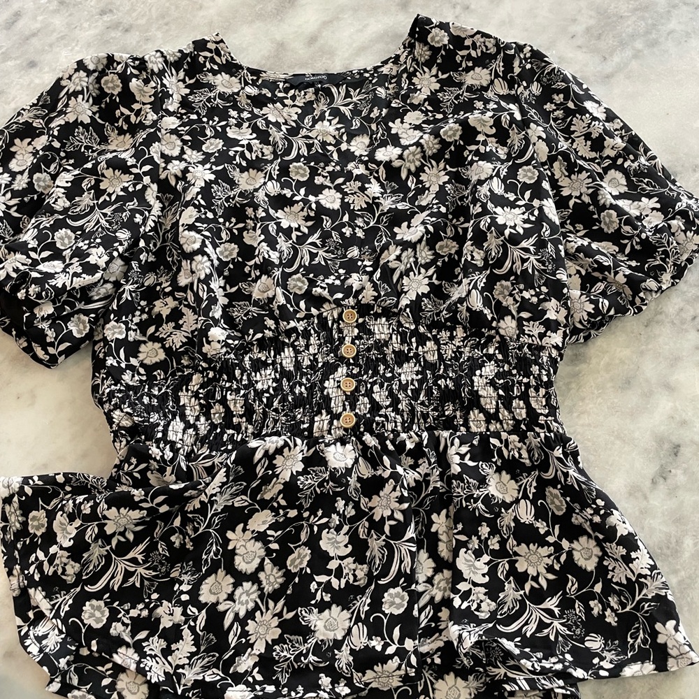 Smocked Waist Floral Peplum Blouse - Black & Cream